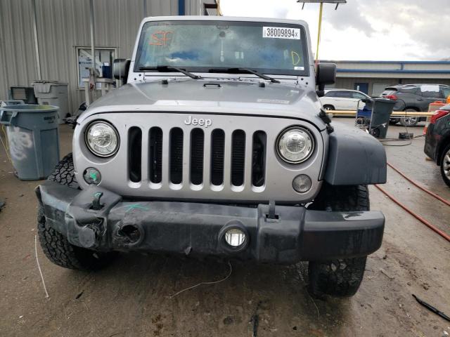 Photo 4 VIN: 1C4BJWFG7HL653707 - JEEP WRANGLER 