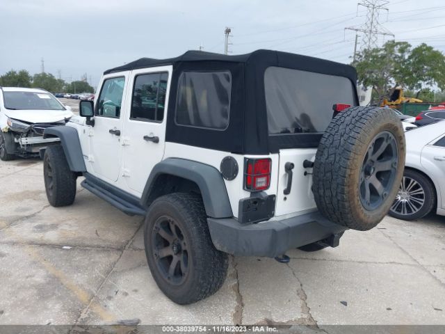 Photo 2 VIN: 1C4BJWFG8GL218340 - JEEP WRANGLER UNLIMITED 