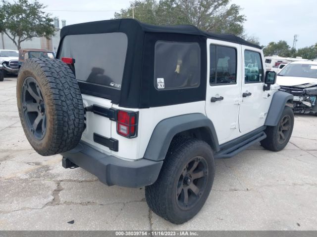 Photo 3 VIN: 1C4BJWFG8GL218340 - JEEP WRANGLER UNLIMITED 