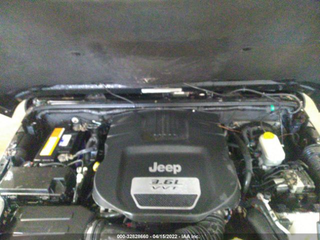 Photo 9 VIN: 1C4BJWFG9CL180742 - JEEP WRANGLER UNLIMITED 