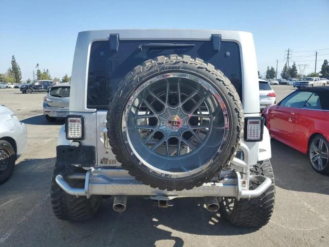 Photo 5 VIN: 1C4BJWFG9CL199520 - JEEP WRANGLER U 