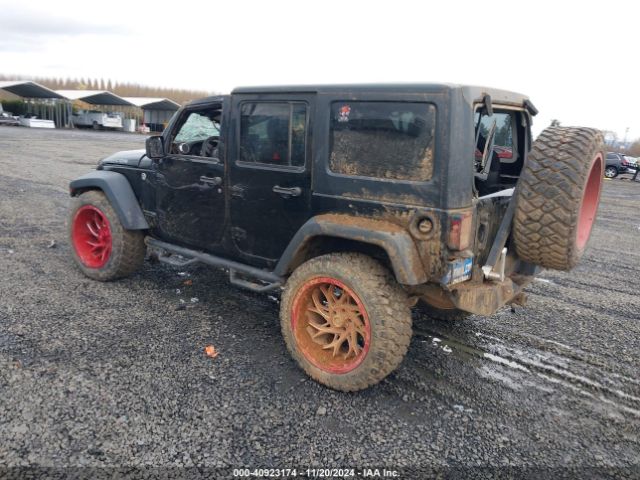 Photo 2 VIN: 1C4BJWFG9JL844051 - JEEP WRANGLER JK 