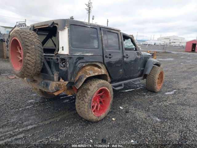 Photo 3 VIN: 1C4BJWFG9JL844051 - JEEP WRANGLER JK 