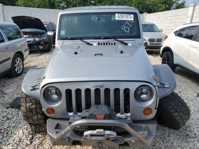 Photo 4 VIN: 1C4BJWFGXDL586532 - JEEP WRANGLER U 