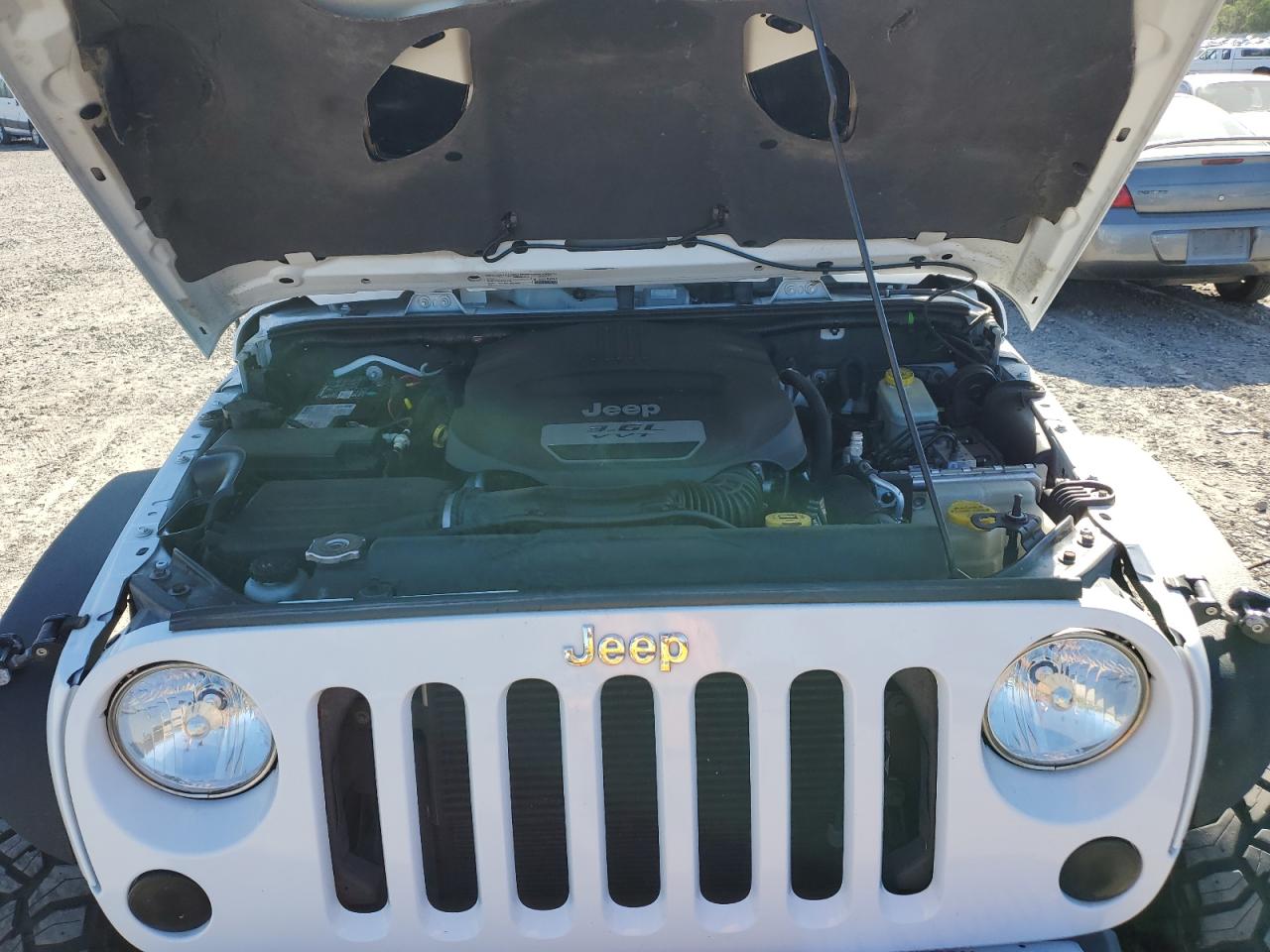 Photo 10 VIN: 1C4BJWFGXDL687330 - JEEP WRANGLER 