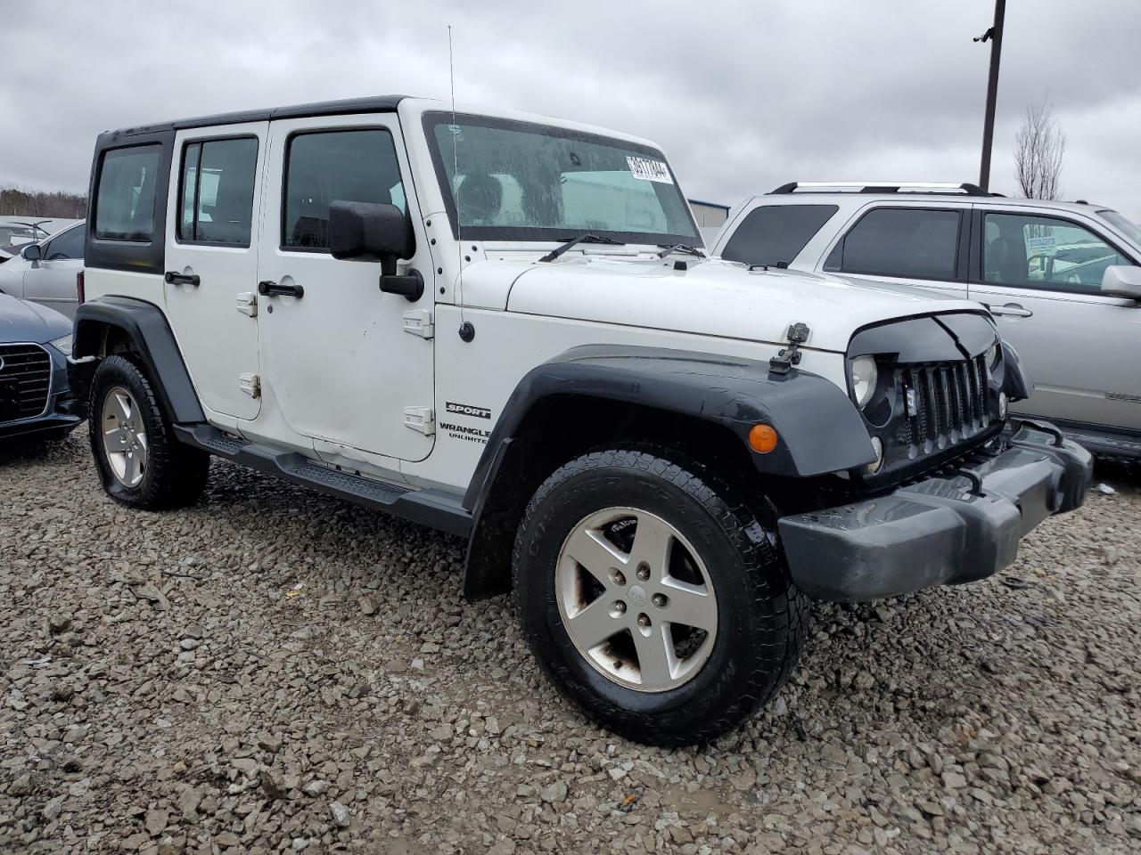 Photo 3 VIN: 1C4BJWKG2EL302723 - JEEP WRANGLER 