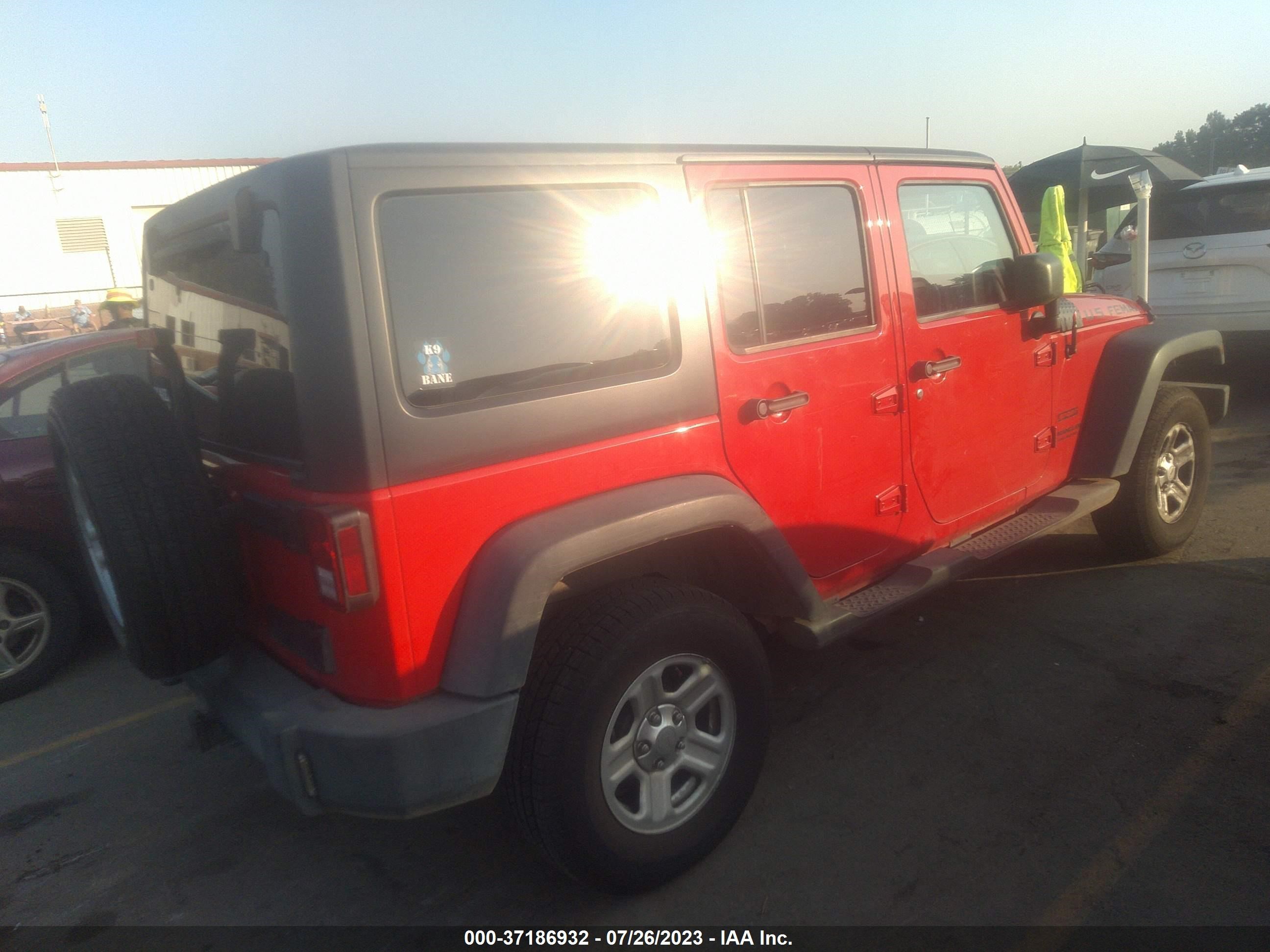 Photo 3 VIN: 1C4BJWKG4FL719083 - JEEP WRANGLER 