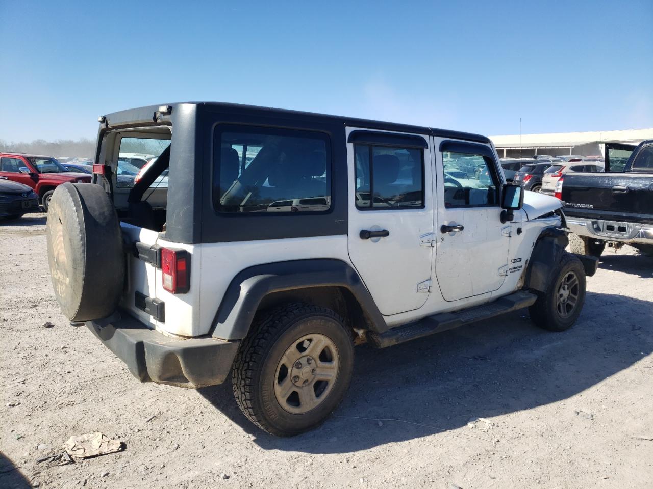 Photo 2 VIN: 1C4BJWKG5DL671848 - JEEP WRANGLER 