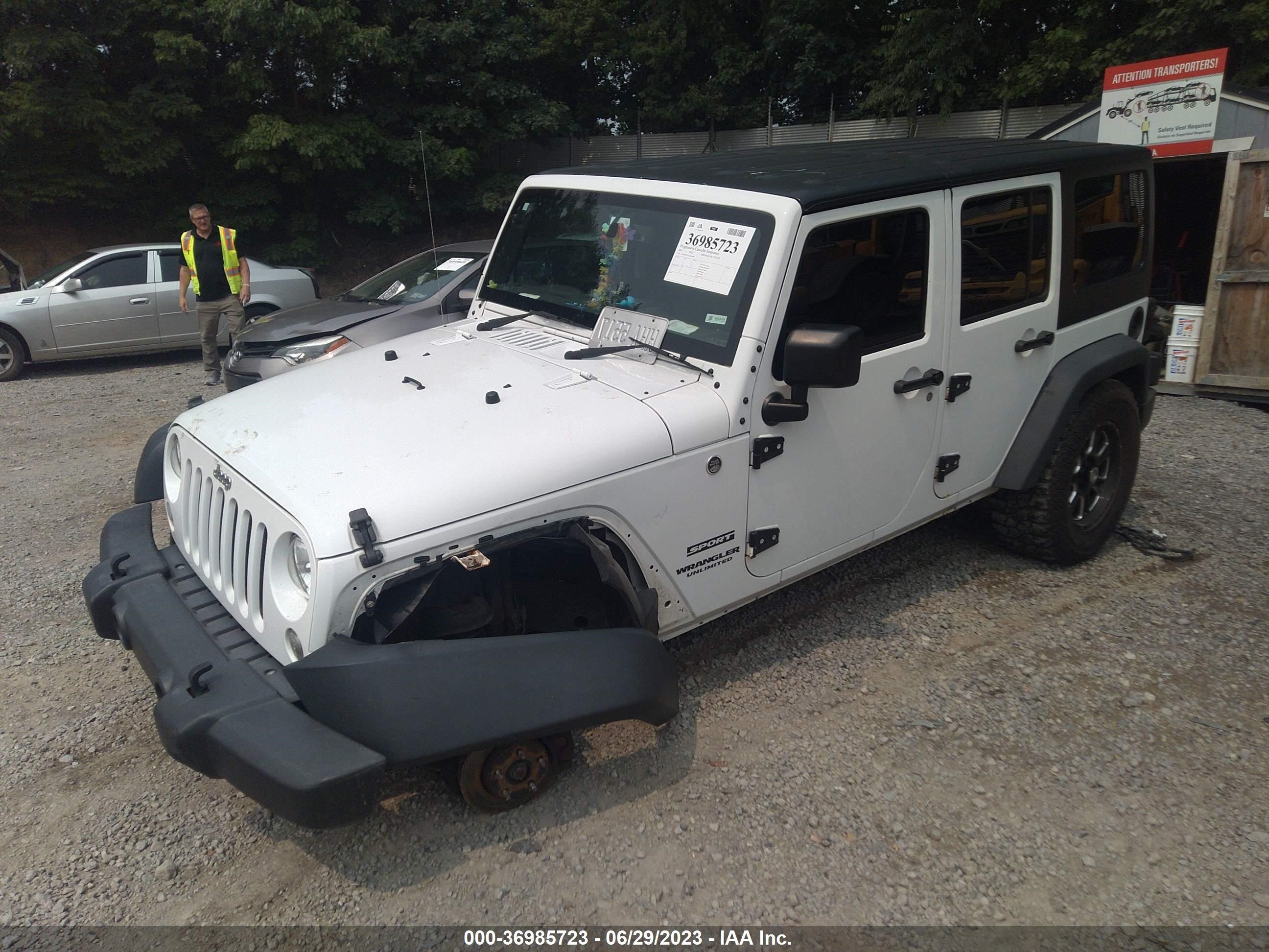 Photo 1 VIN: 1C4BJWKG7FL614988 - JEEP WRANGLER 