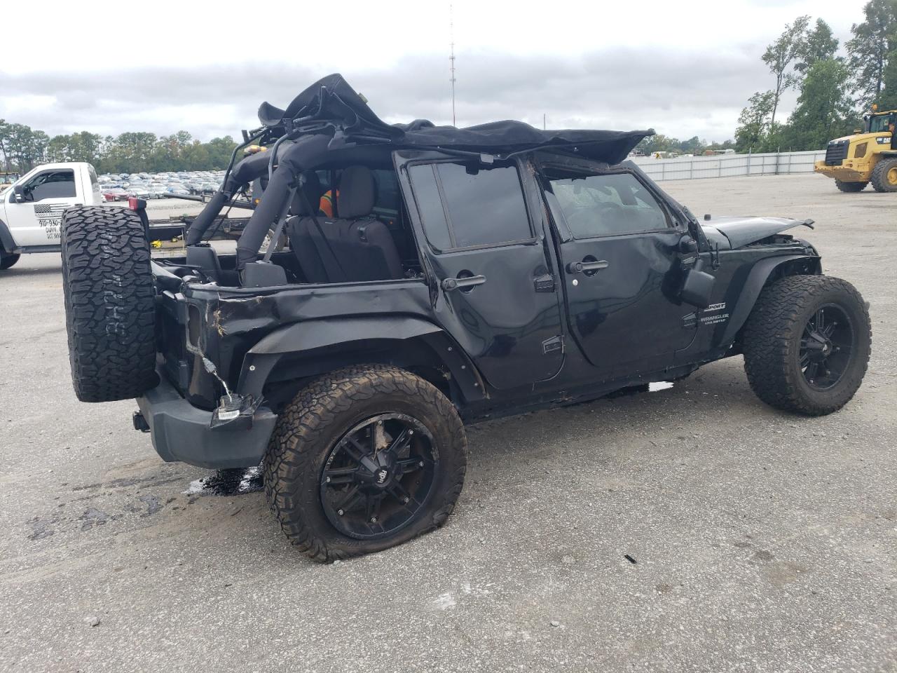 Photo 2 VIN: 1C4BJWKG7FL618278 - JEEP WRANGLER 