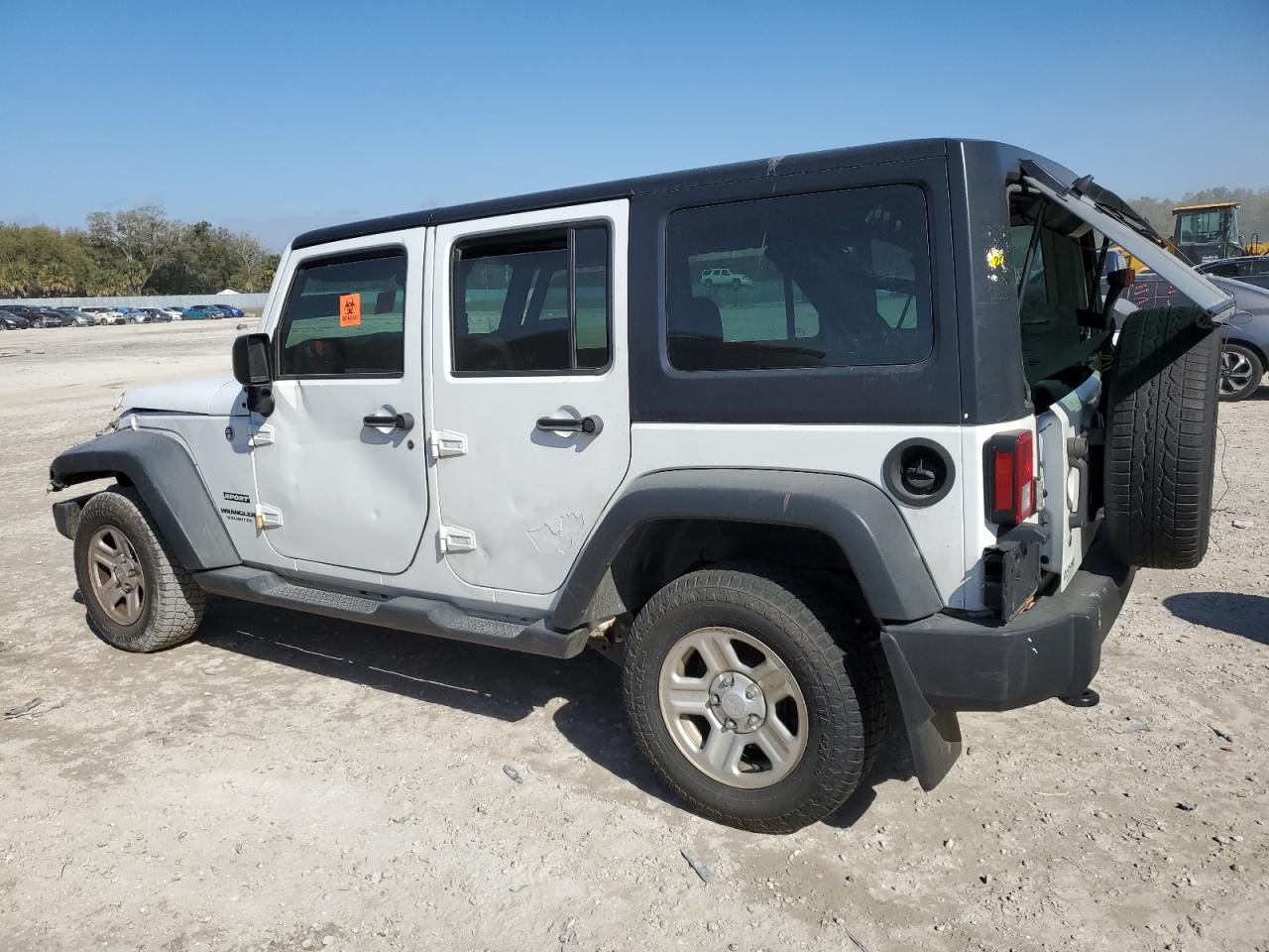 Photo 1 VIN: 1C4BJWKG8FL533773 - JEEP WRANGLER 