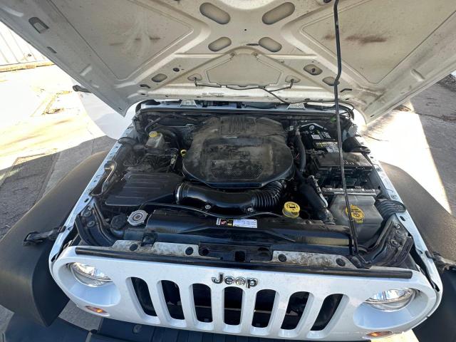 Photo 6 VIN: 1C4BJWKGXJL830603 - JEEP WRANGLER 