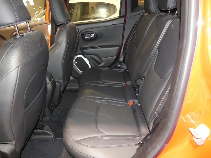 Photo 6 VIN: 1C4BU0000GPD12557 - JEEP RENEGADE STOCK 