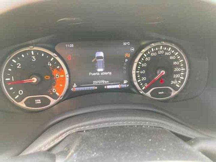 Photo 11 VIN: 1C4BU0000GPD62822 - JEEP RENEGADE 