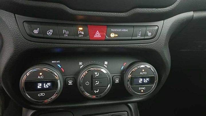 Photo 21 VIN: 1C4BU0000HPE76698 - JEEP RENEGADE 