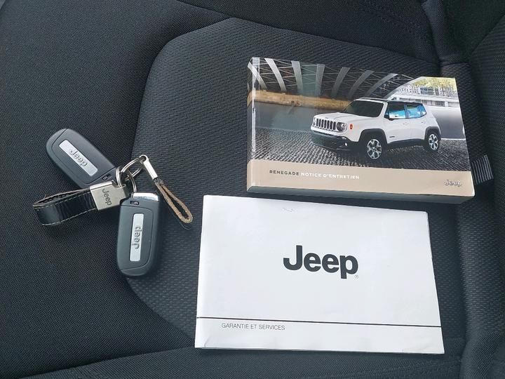 Photo 9 VIN: 1C4BU0000JPG70653 - JEEP RENEGADE 