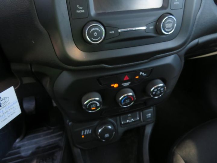 Photo 24 VIN: 1C4BU0000JPH40377 - JEEP RENEGADE 