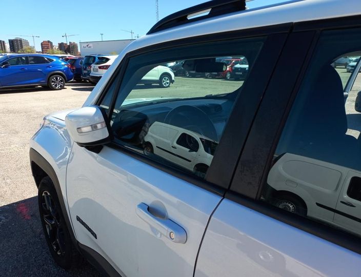 Photo 30 VIN: 1C4BU0000KPJ70437 - JEEP RENEGADE 