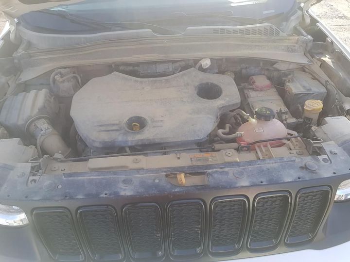 Photo 16 VIN: 1C4BU0000KPK46942 - JEEP RENEGADE 