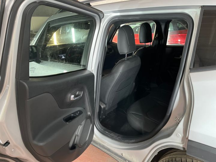 Photo 5 VIN: 1C4BU0000KPK55040 - JEEP RENEGADE FL'18 