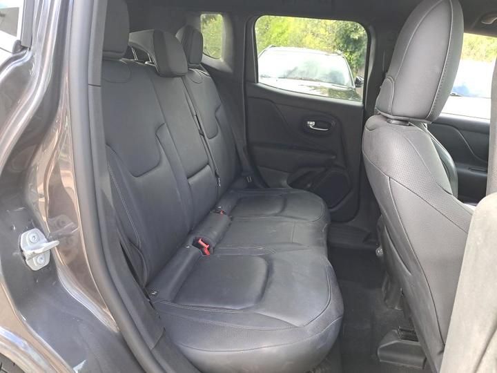 Photo 12 VIN: 1C4BU0001LP004454 - 38 JEEP RENEGADE 