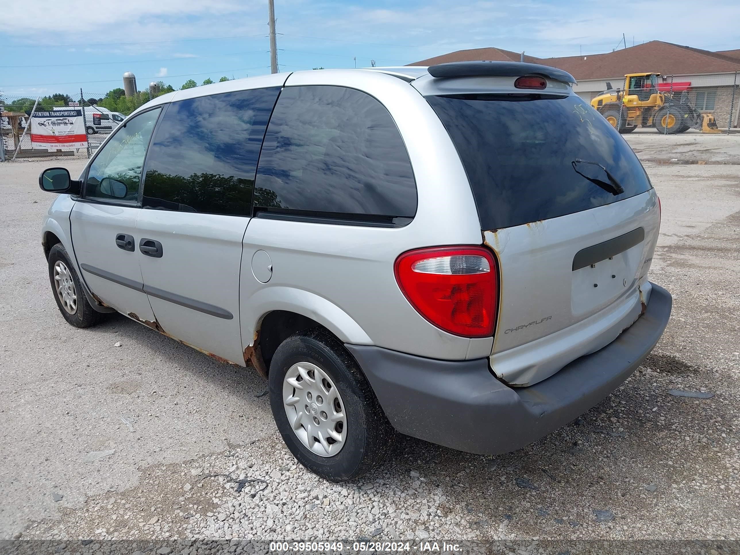 Photo 2 VIN: 1C4GJ25302B504615 - CHRYSLER VOYAGER 