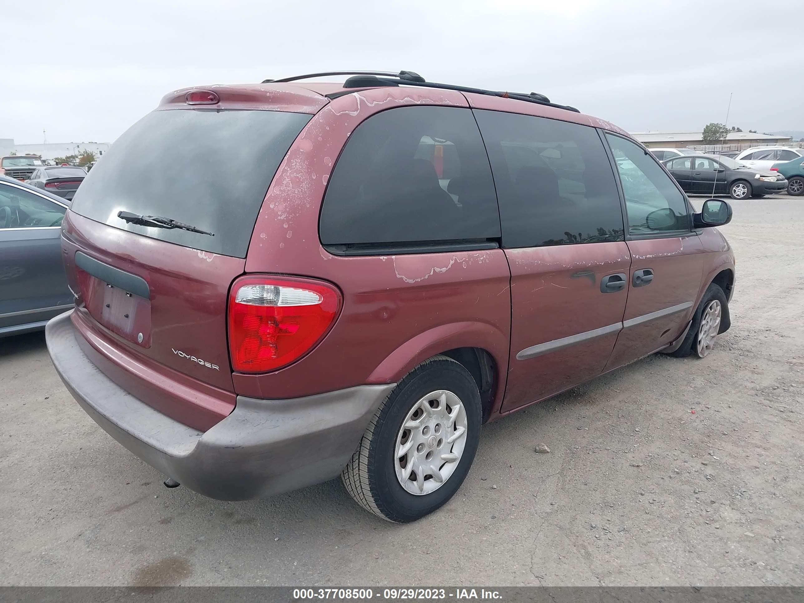 Photo 3 VIN: 1C4GJ25322B535753 - CHRYSLER VOYAGER 