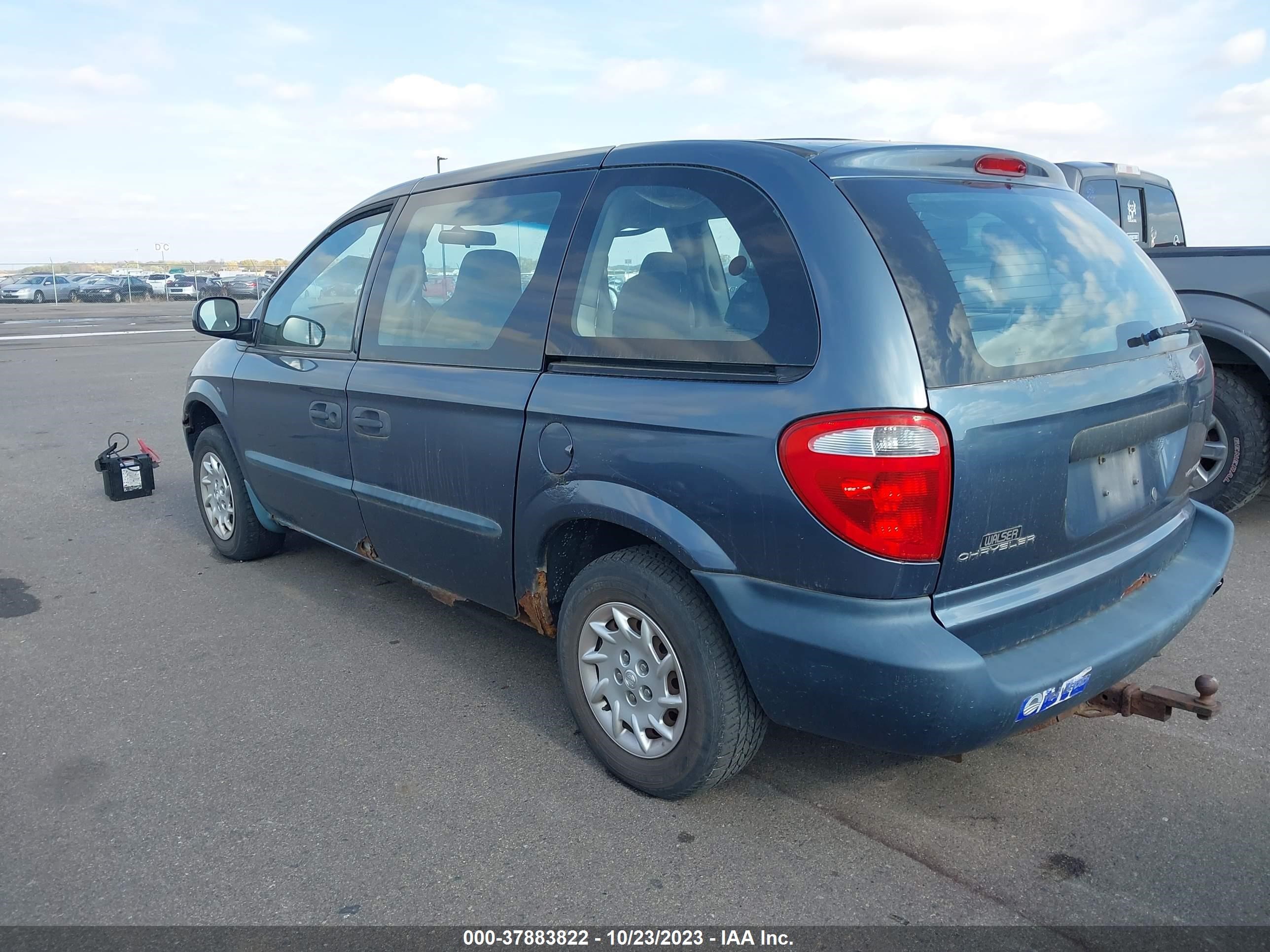 Photo 2 VIN: 1C4GJ25352B542289 - CHRYSLER VOYAGER 