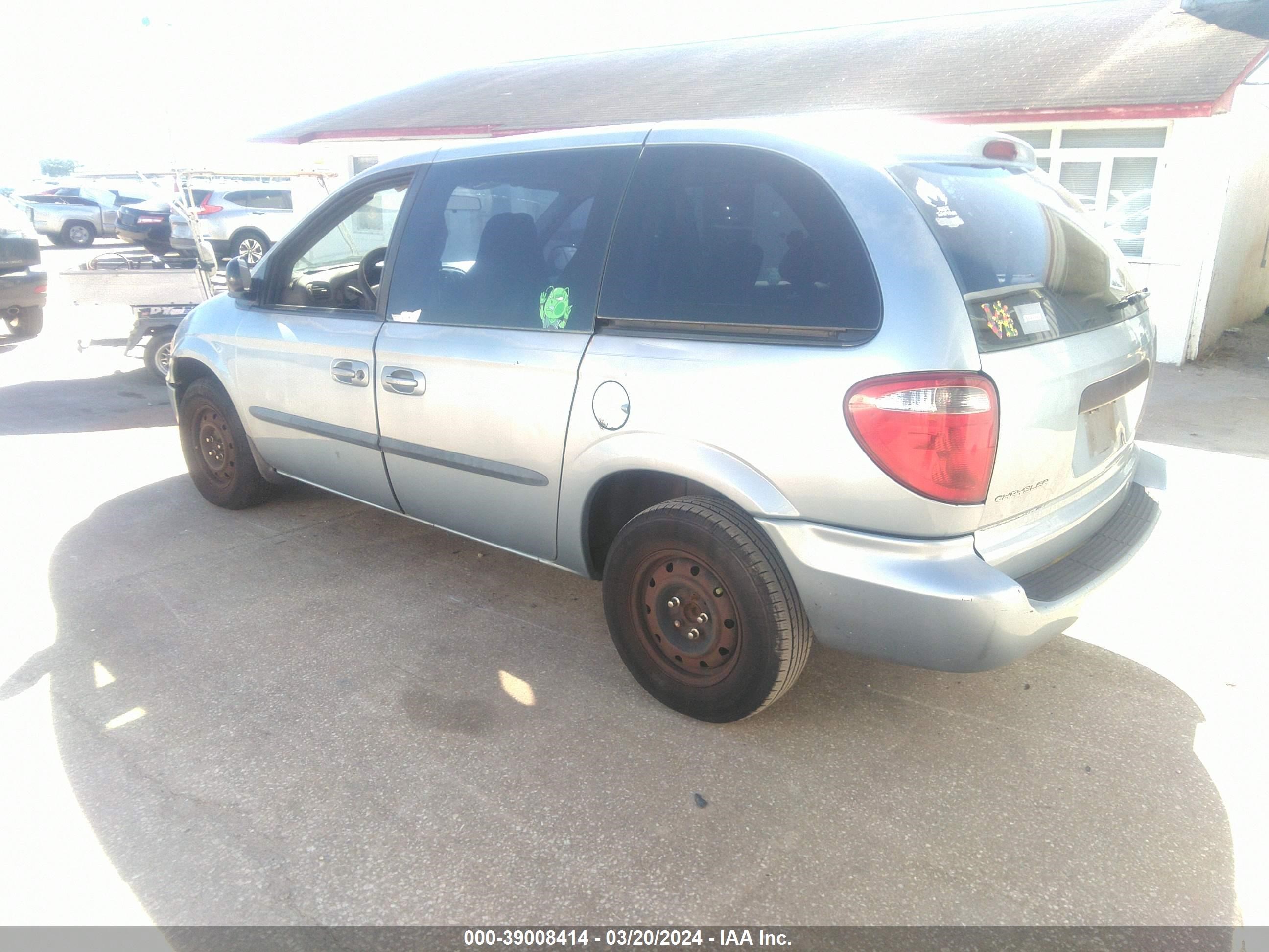 Photo 2 VIN: 1C4GJ25B43B228383 - CHRYSLER VOYAGER 