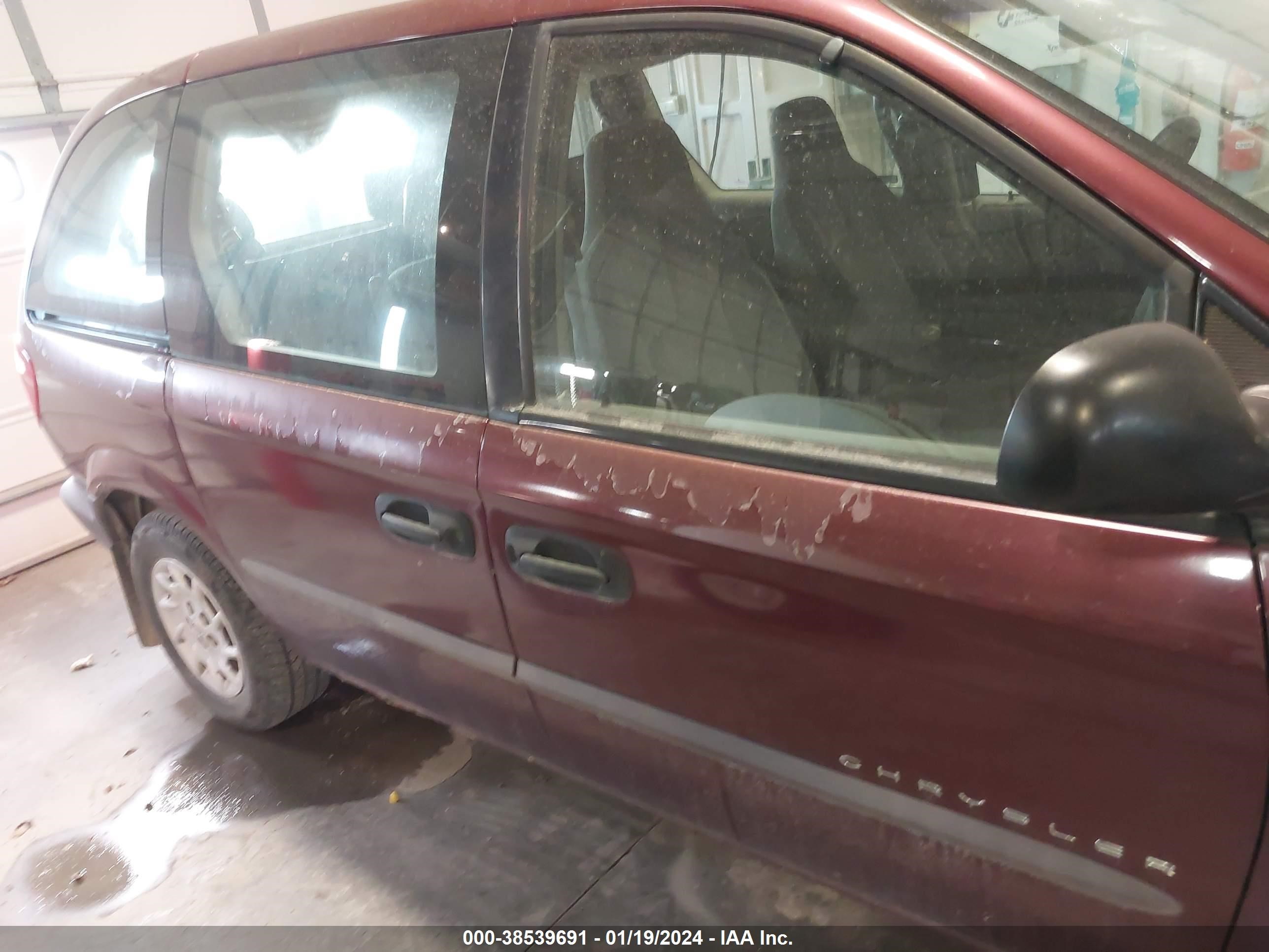 Photo 5 VIN: 1C4GJ25B81B186457 - CHRYSLER VOYAGER 