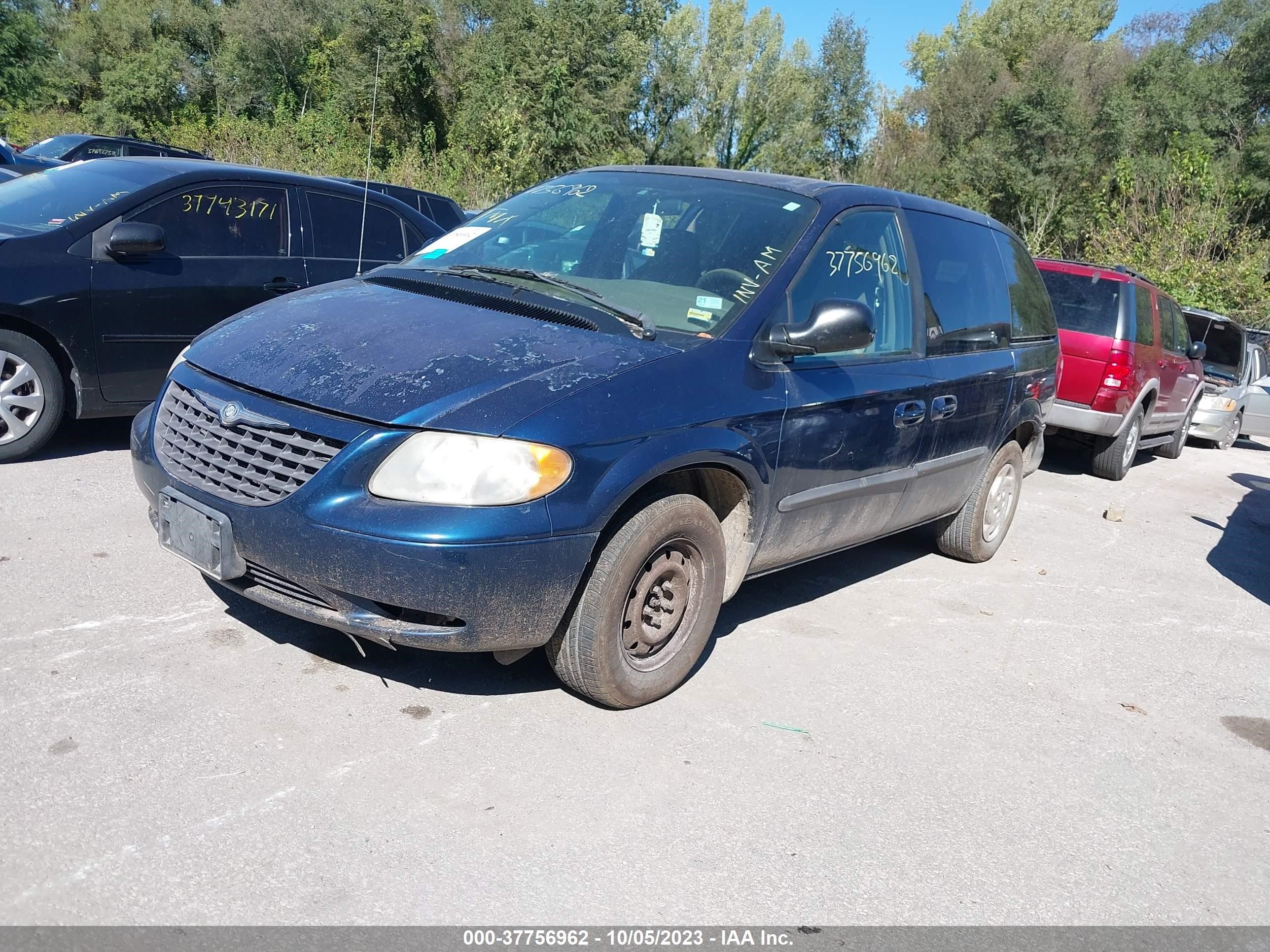 Photo 1 VIN: 1C4GJ45343B115795 - CHRYSLER VOYAGER 