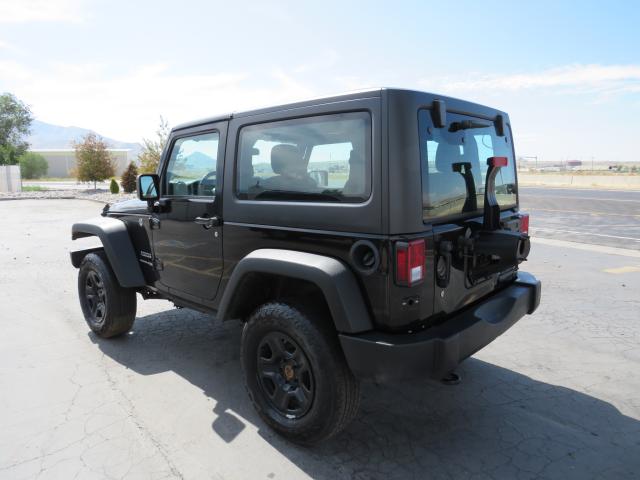 Photo 2 VIN: 1C4GJWAG1JL924117 - JEEP WRANGLER S 