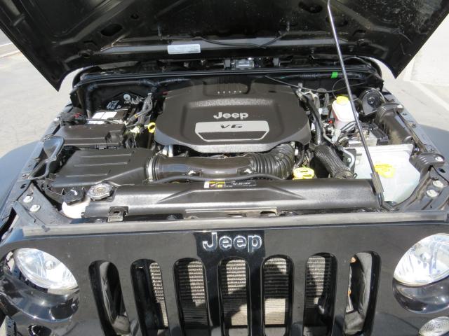 Photo 6 VIN: 1C4GJWAG1JL924117 - JEEP WRANGLER S 