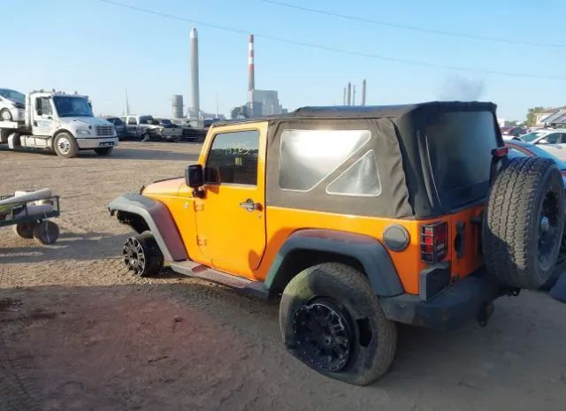 Photo 2 VIN: 1C4GJWAG2DL523714 - JEEP WRANGLER 