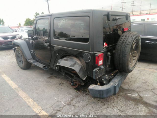 Photo 2 VIN: 1C4GJWAG2GL305244 - JEEP WRANGLER 