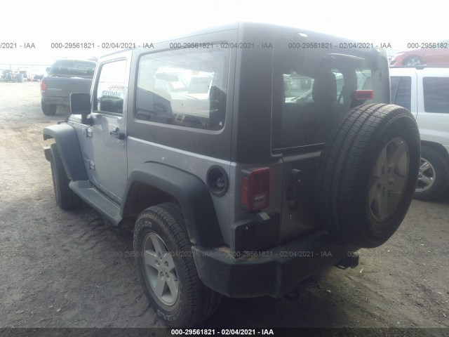 Photo 2 VIN: 1C4GJWAG3JL923907 - JEEP WRANGLER JK 