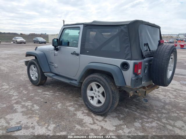 Photo 2 VIN: 1C4GJWAG4JL916125 - JEEP WRANGLER JK 