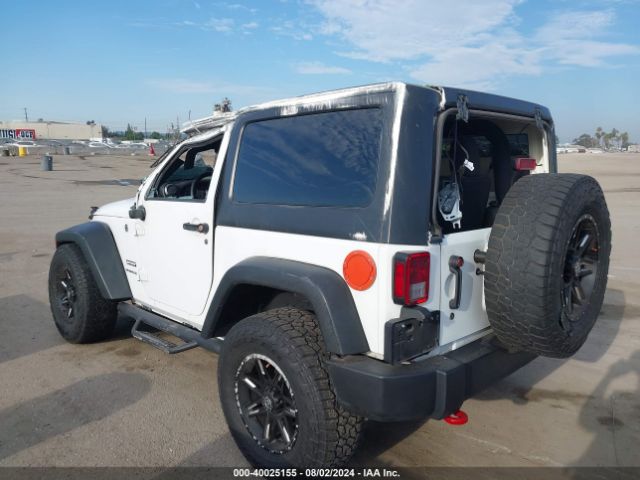 Photo 2 VIN: 1C4GJWAG8HL616128 - JEEP WRANGLER 