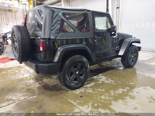 Photo 3 VIN: 1C4GJWAGXJL921099 - JEEP WRANGLER JK 