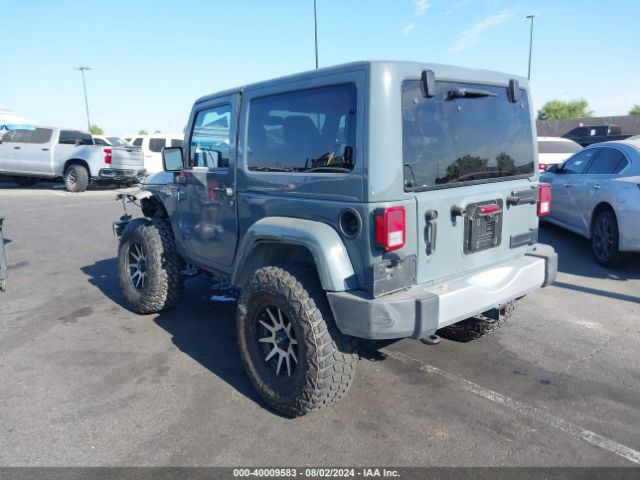 Photo 2 VIN: 1C4GJWBG4FL528317 - JEEP WRANGLER 