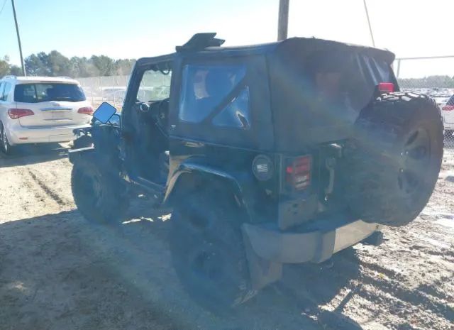 Photo 2 VIN: 1C4GJWBG6CL176689 - JEEP WRANGLER 