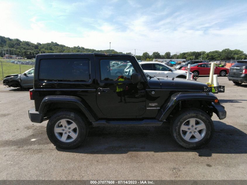 Photo 12 VIN: 1C4GJWBG6EL125809 - JEEP WRANGLER 