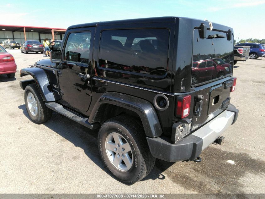 Photo 2 VIN: 1C4GJWBG6EL125809 - JEEP WRANGLER 