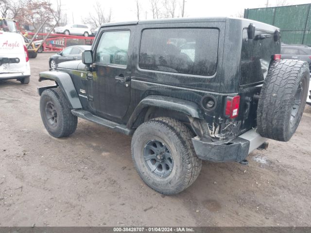 Photo 2 VIN: 1C4GJWBG9CL164763 - JEEP WRANGLER 