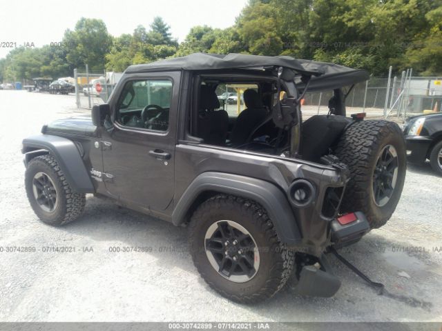 Photo 2 VIN: 1C4GJXAG2KW611020 - JEEP WRANGLER 