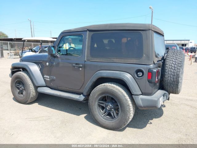 Photo 2 VIN: 1C4GJXAG3JW141515 - JEEP WRANGLER 