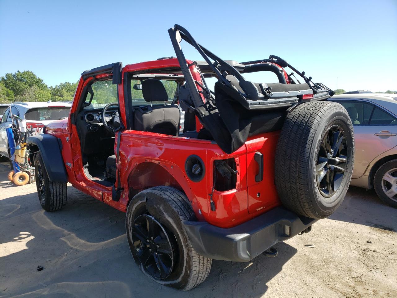 Photo 1 VIN: 1C4GJXAG4JW276132 - JEEP WRANGLER 