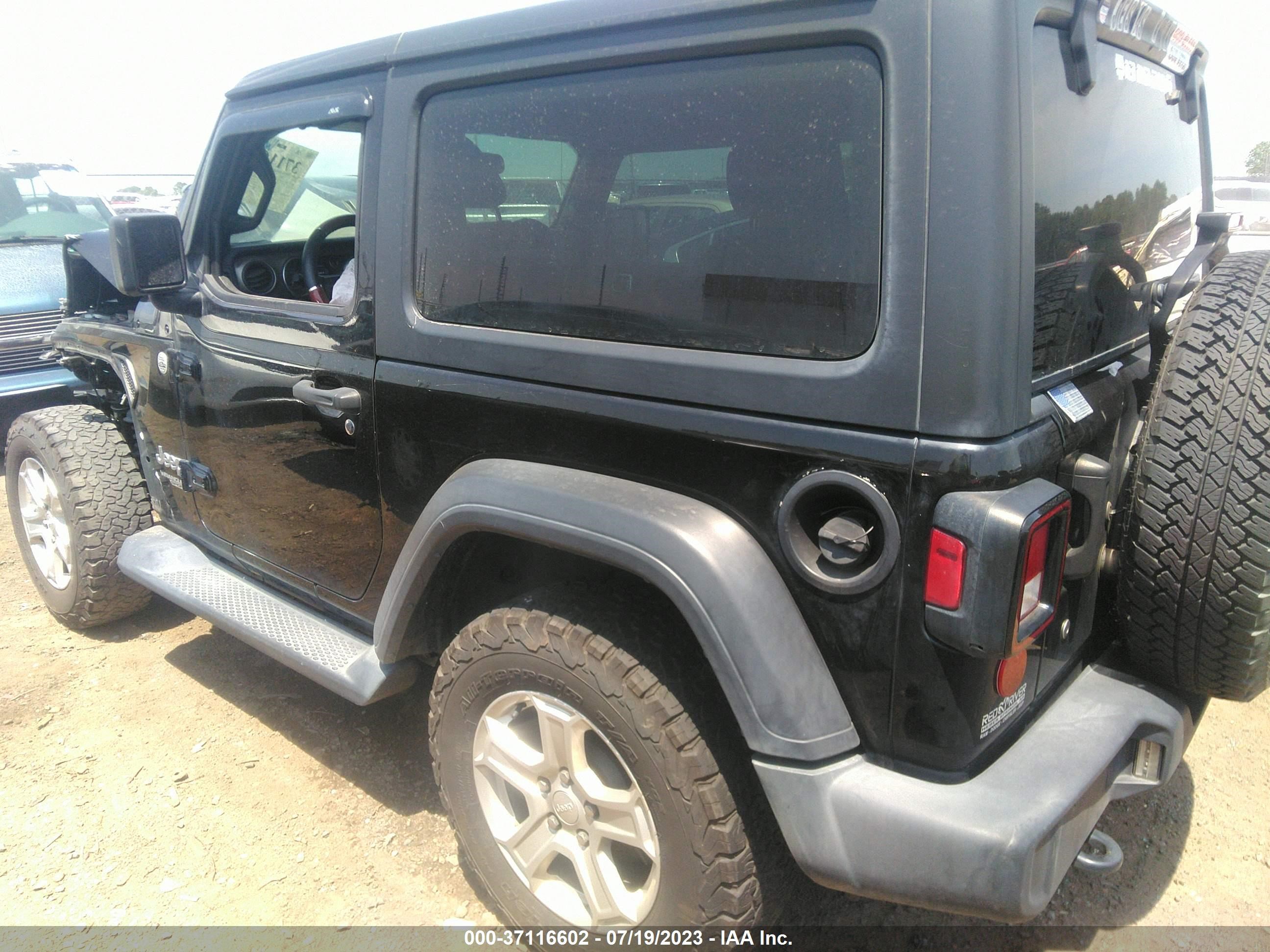 Photo 13 VIN: 1C4GJXAG4JW276602 - JEEP WRANGLER 