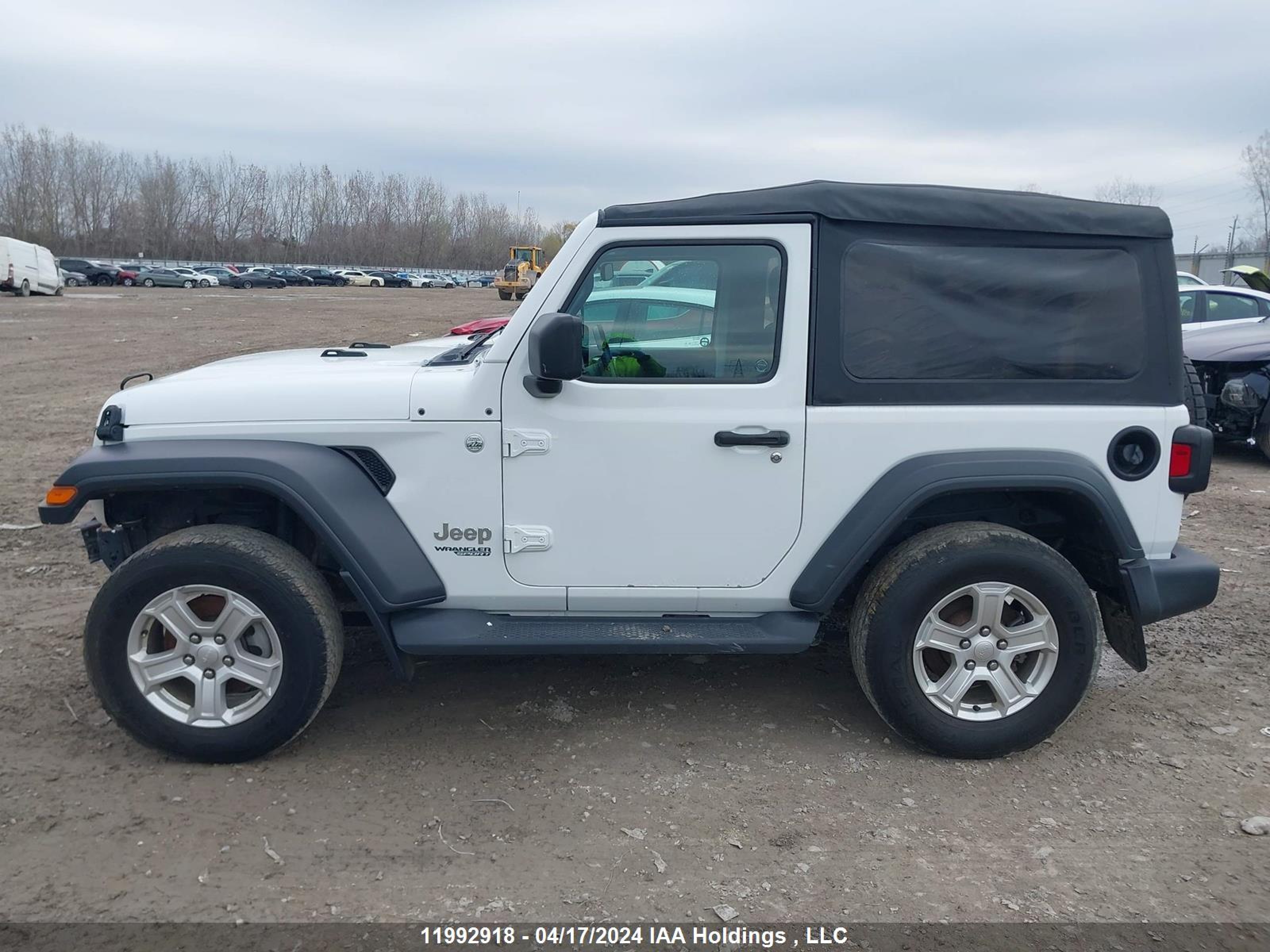 Photo 13 VIN: 1C4GJXAG4KW626621 - JEEP WRANGLER 