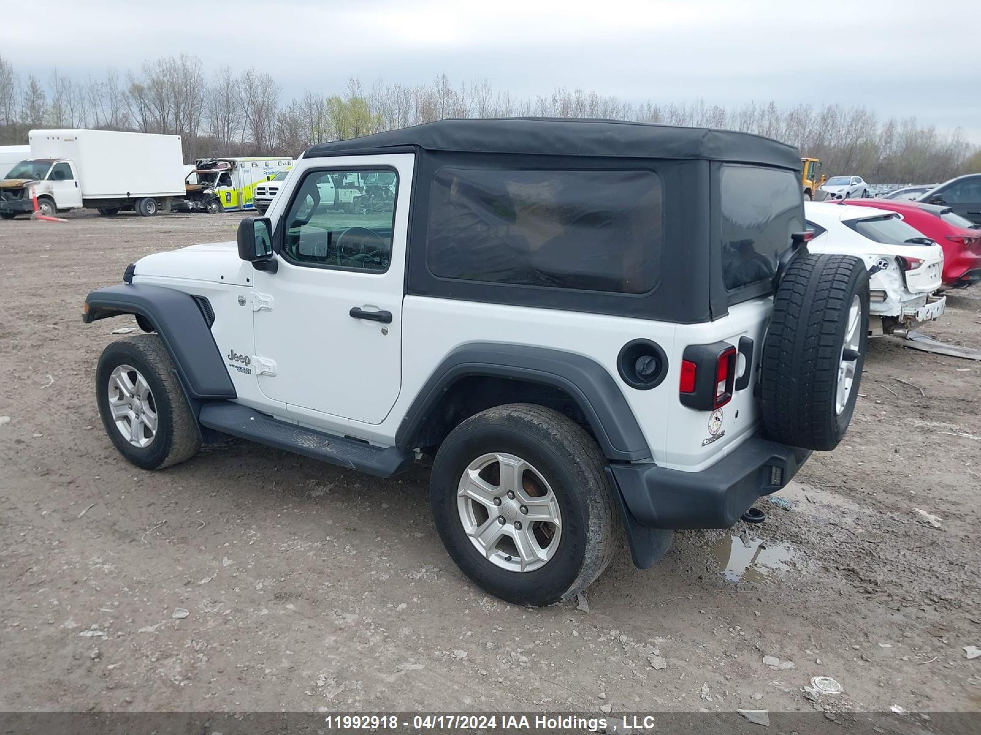 Photo 2 VIN: 1C4GJXAG4KW626621 - JEEP WRANGLER 